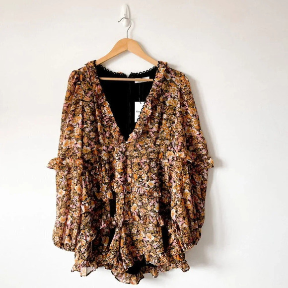 Showpo Liadi Playsuit Jumpsuit Black Floral Sz 12 - Picture 3 of 9